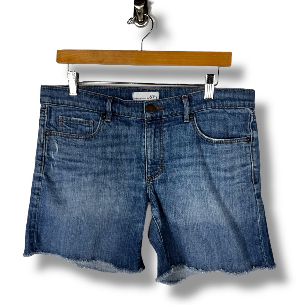 LOFT Low Rise Raw Hem Cut Off Denim Jean Shorts, Medium Wash, Size 28/6